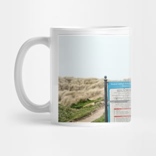 Lost in thought - Beadnell, Northumberland, UK Mug